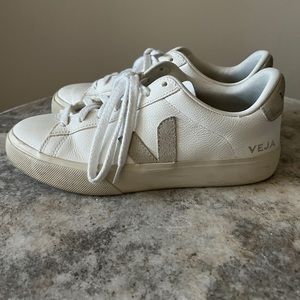 Vejas neutral sneakers. Very comfortable.